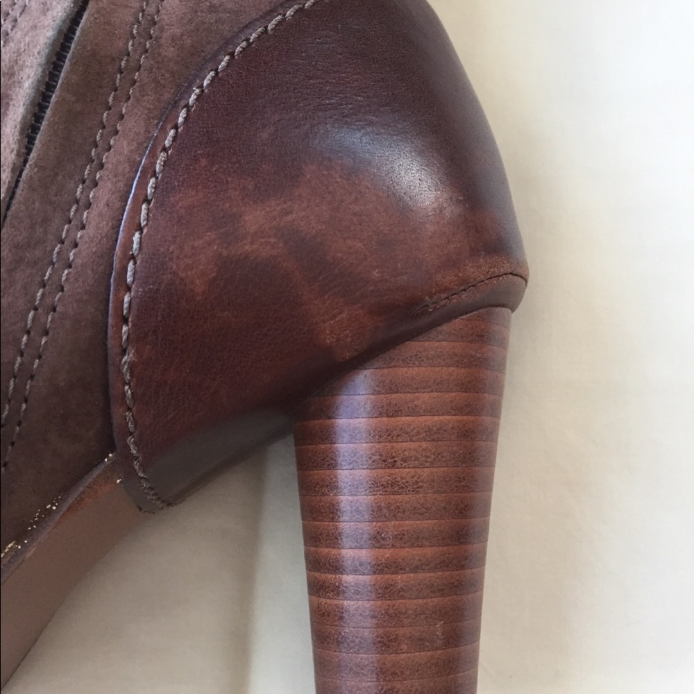UGG Mid-Calf Suede & leather boots, wooden heel, 7 - Picture 12 of 14